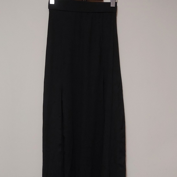 Dresses & Skirts - Black Maxi Skirt With Slits
